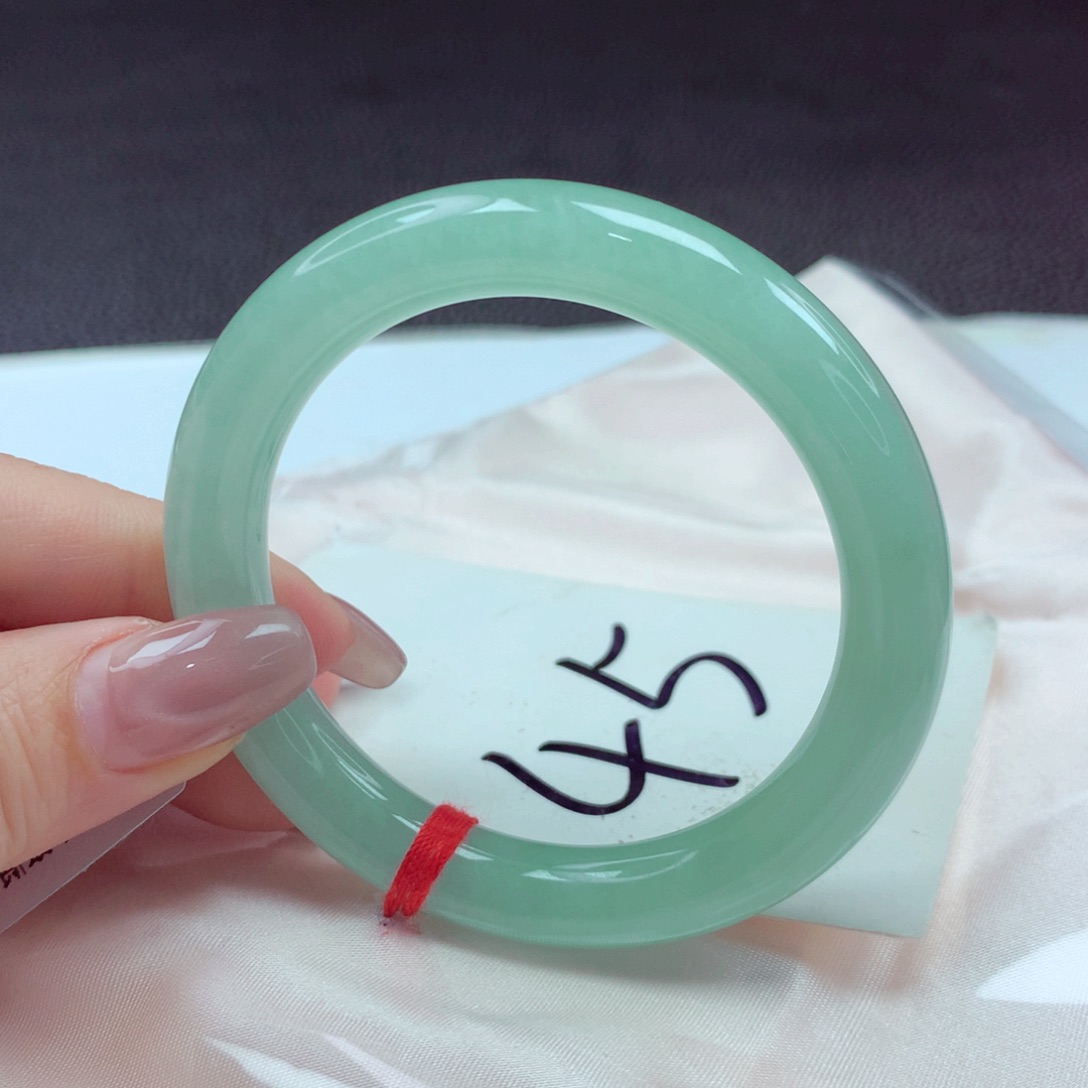 翡翠手镯未镶嵌手镯53