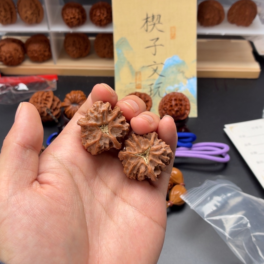 文玩核桃把件岐山三棱全品33