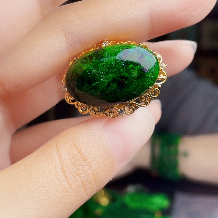 翡翠银S925镶嵌颈饰多样性