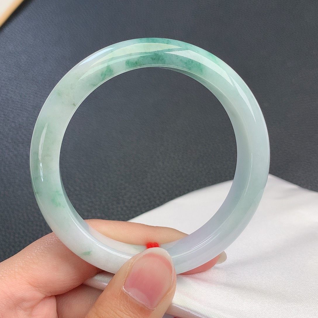 翡翠手镯未镶嵌56.4 翡翠手镯17