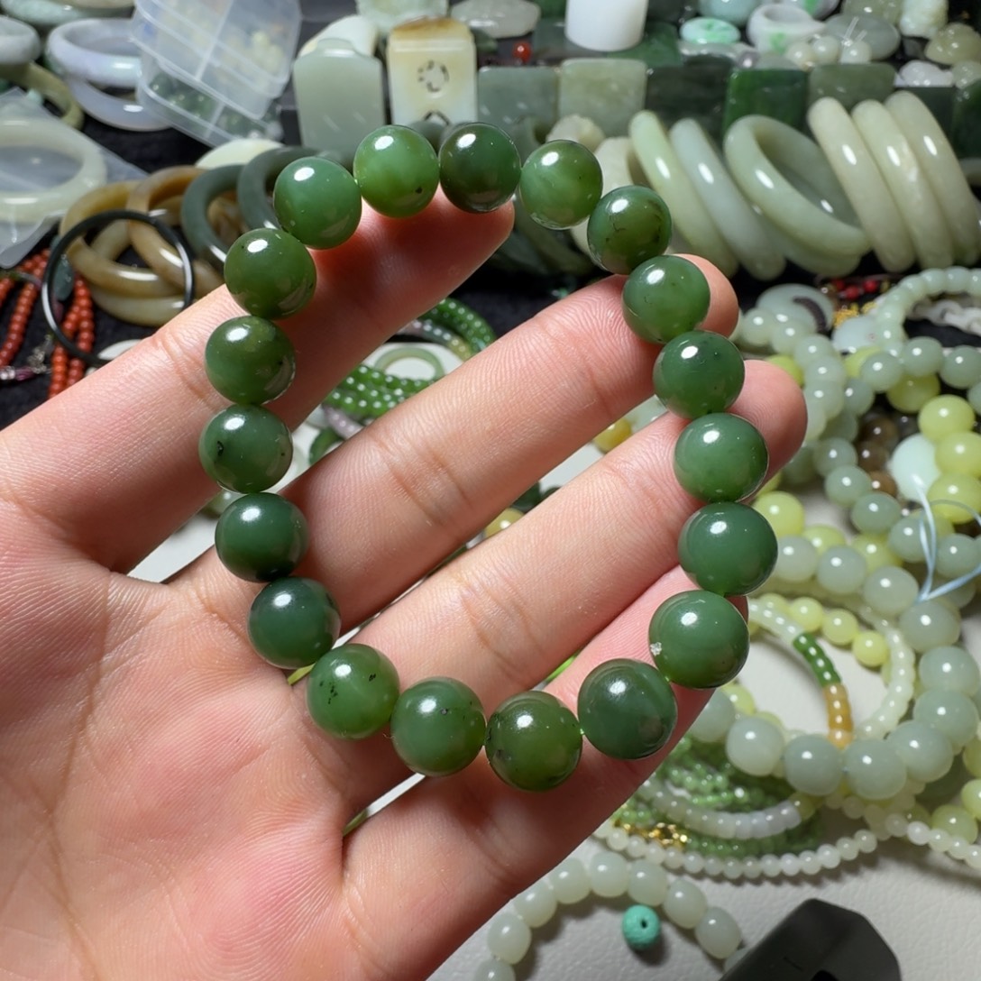 和田玉未镶嵌手串