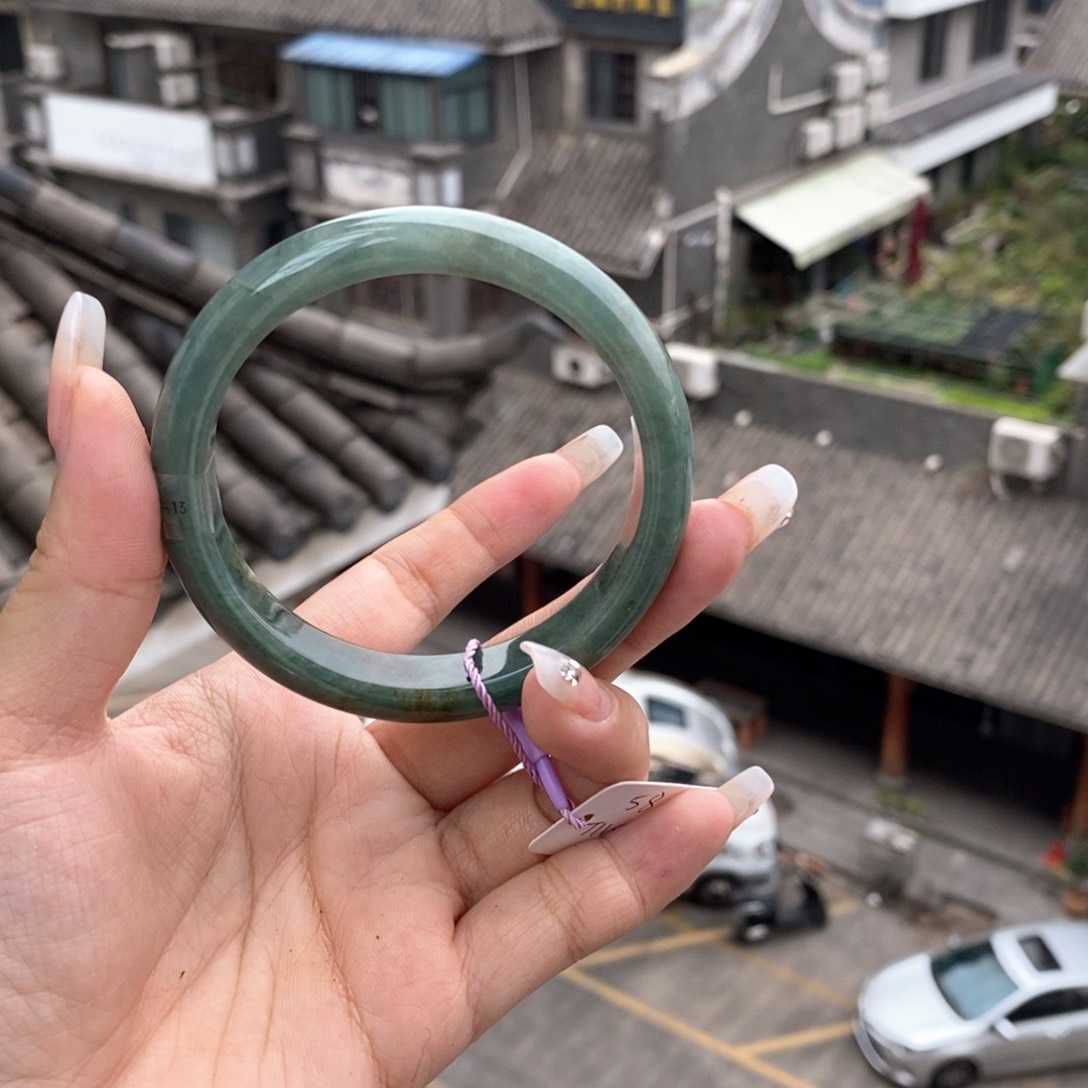 翡翠手镯未镶嵌58圈口