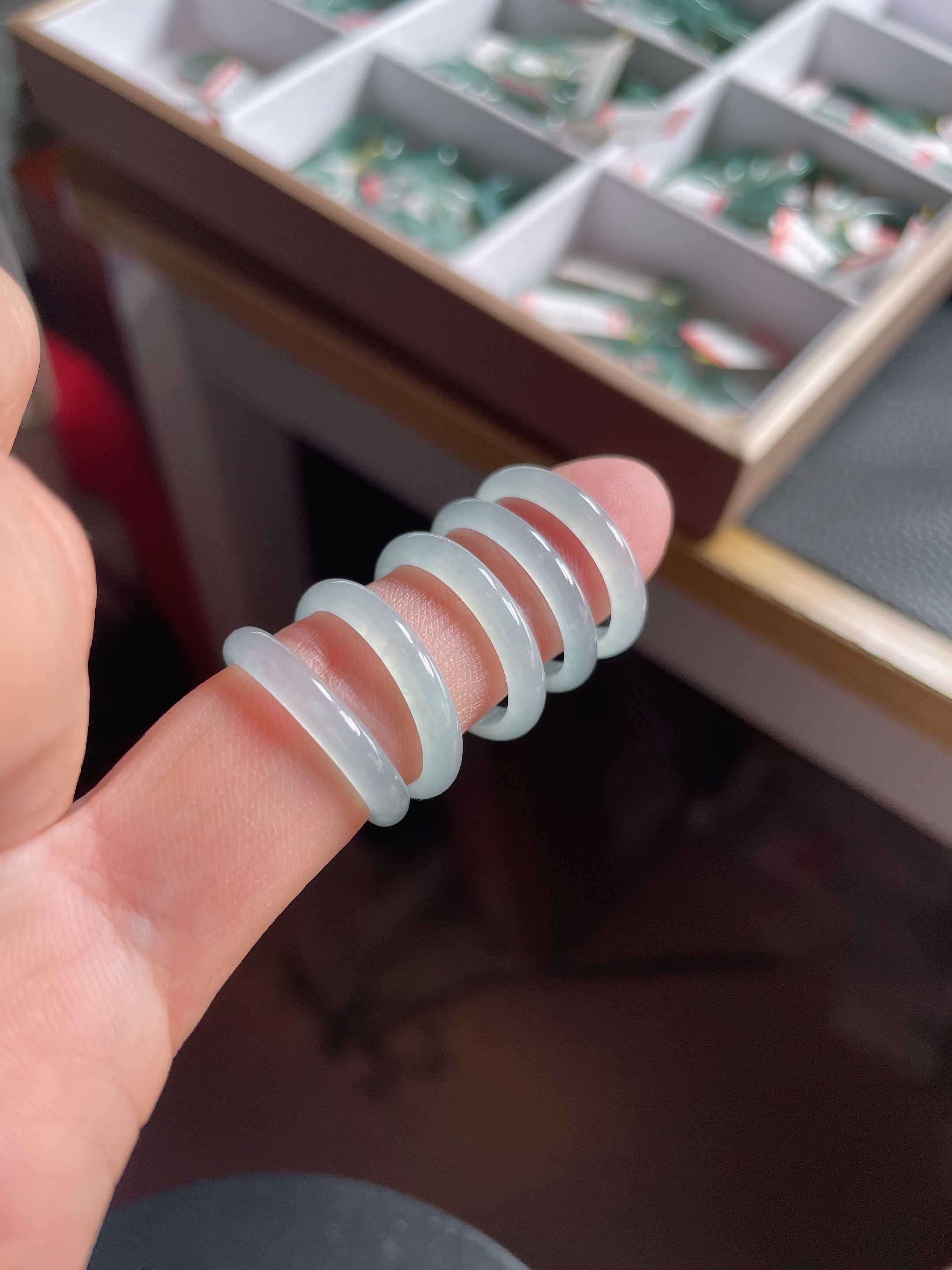 天然A货翡翠戒指正品玉石指环蓝水天空情侣戒圈男女玉白月光戒指