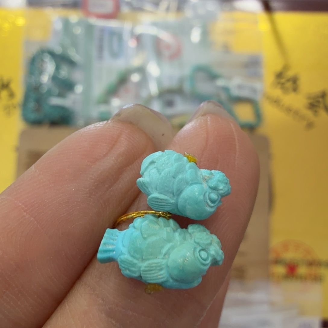 绿松石未镶嵌珠宝奇石