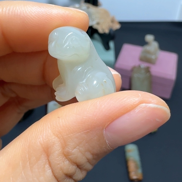 和田玉颈饰未镶嵌别****来