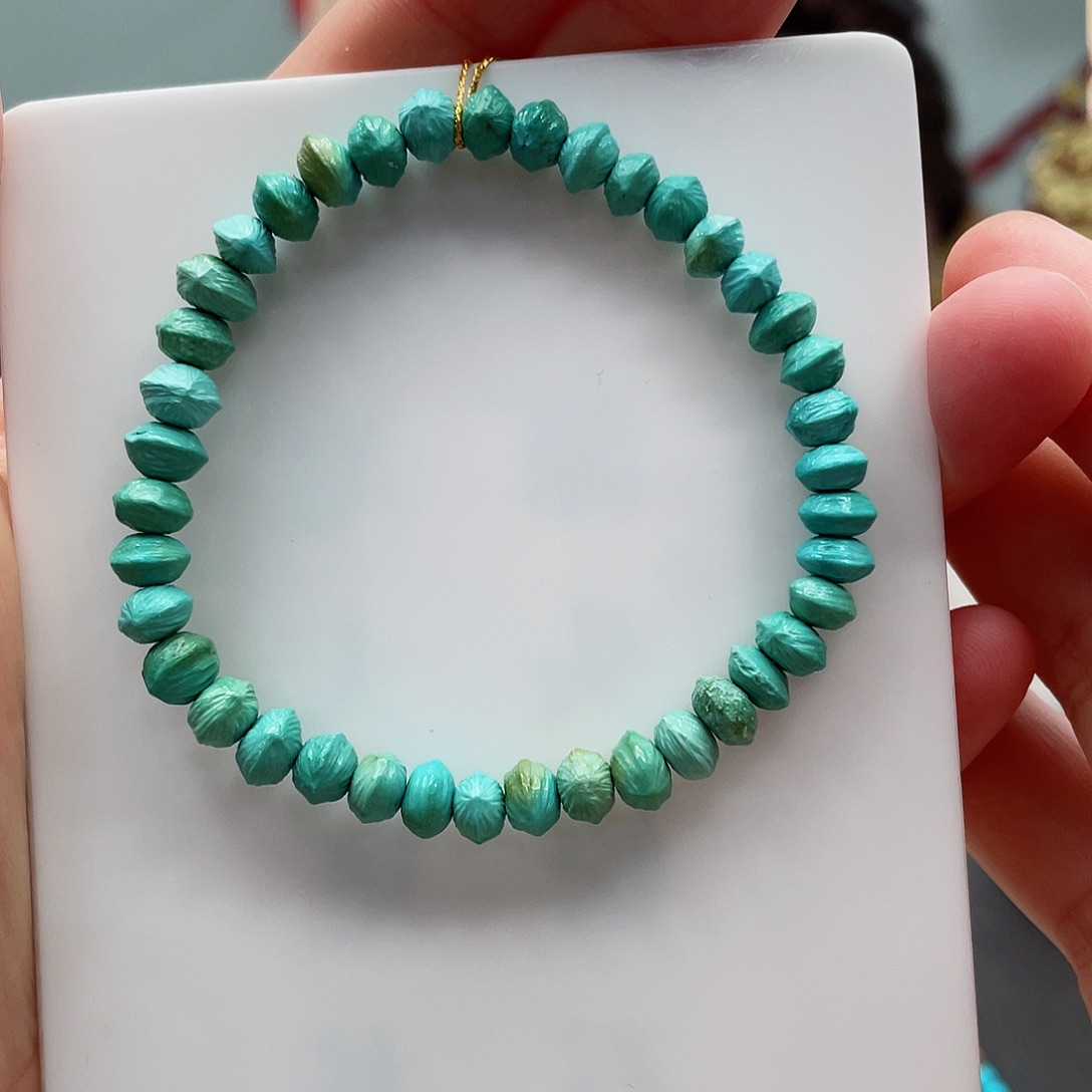 绿松石手串未镶嵌