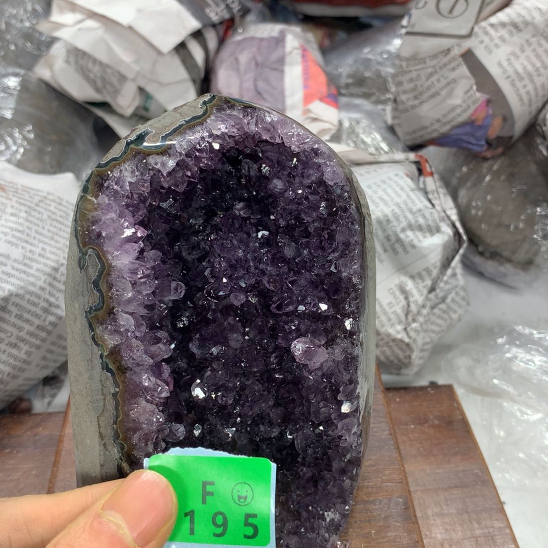 紫晶大型摆件（非配饰）未镶嵌