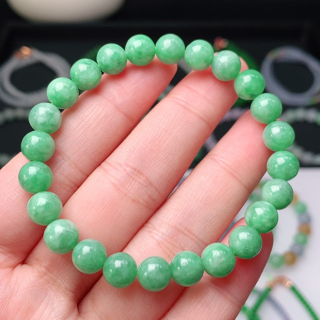 翡翠手链未镶嵌翡翠