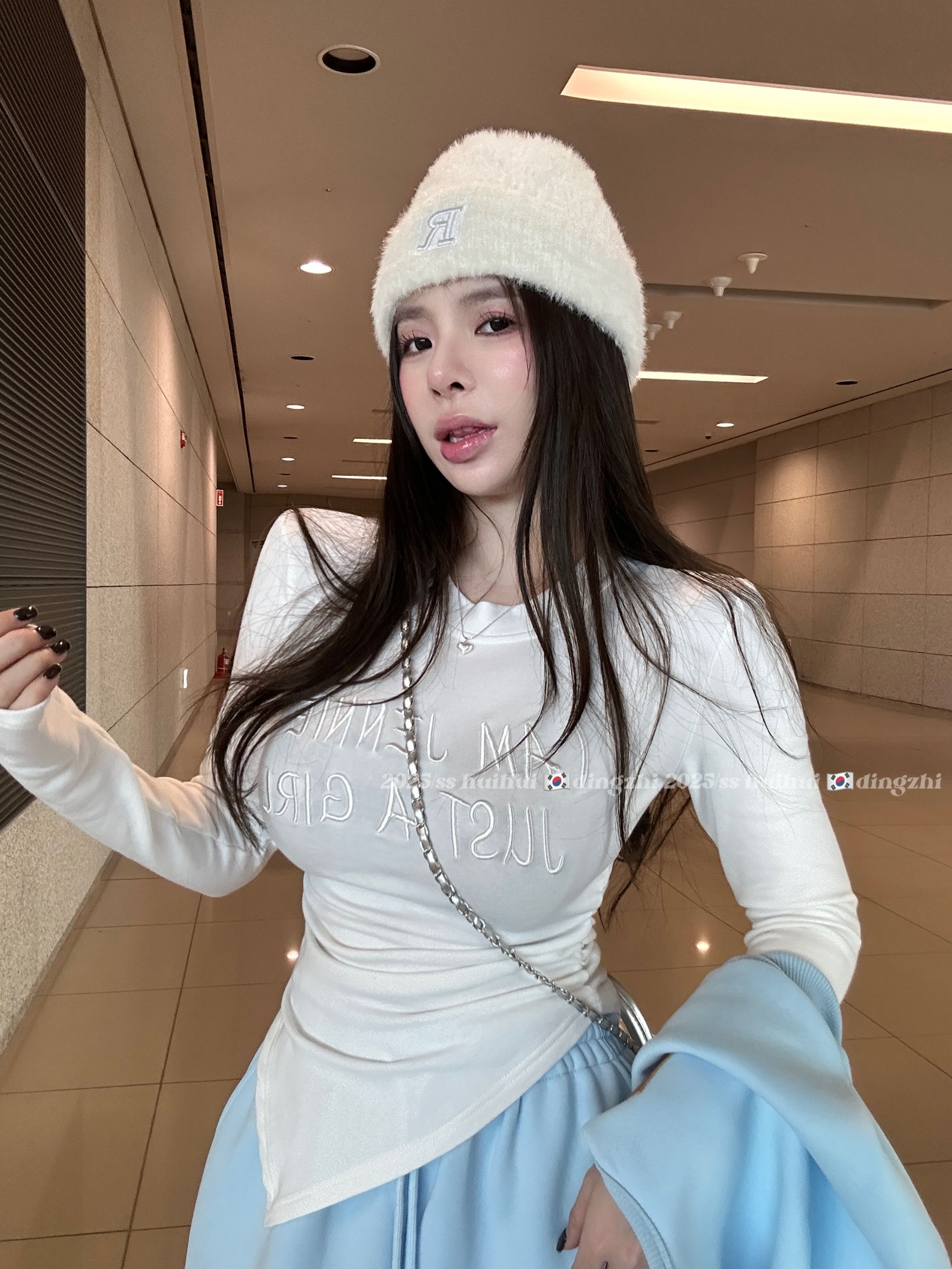 【HuiHui】东大门定制设计感字母圆领T恤修身加绒加厚上衣（L0294）