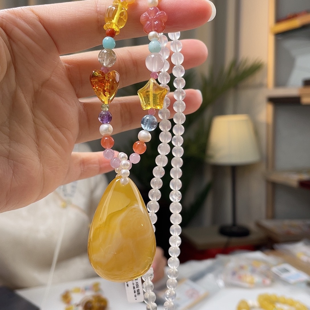 琥珀裸石未镶嵌蜜蜡吊坠