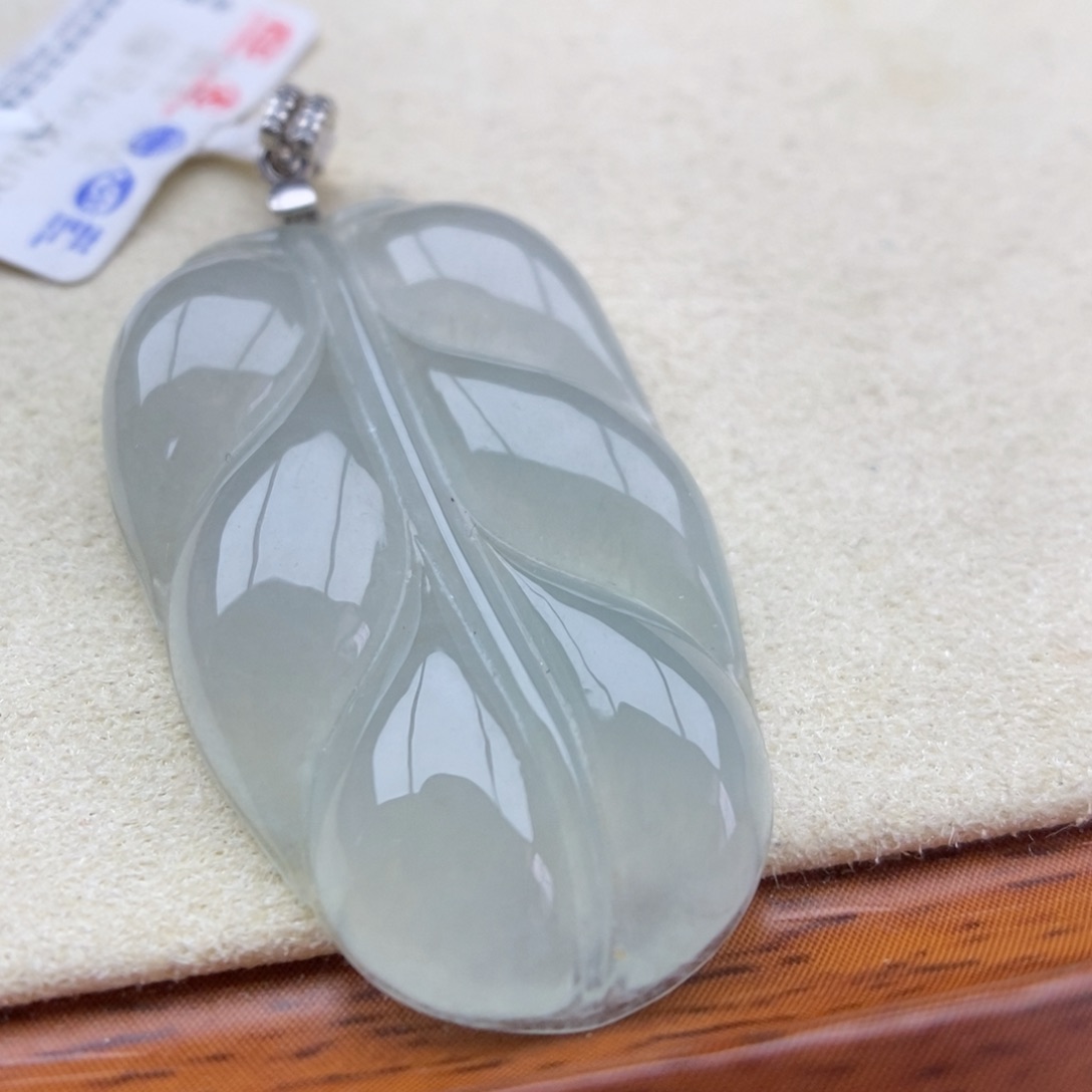 翡翠银S925镶嵌颈饰吊坠