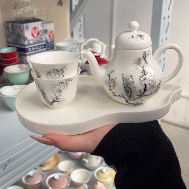 孤品微瑕四件套。             