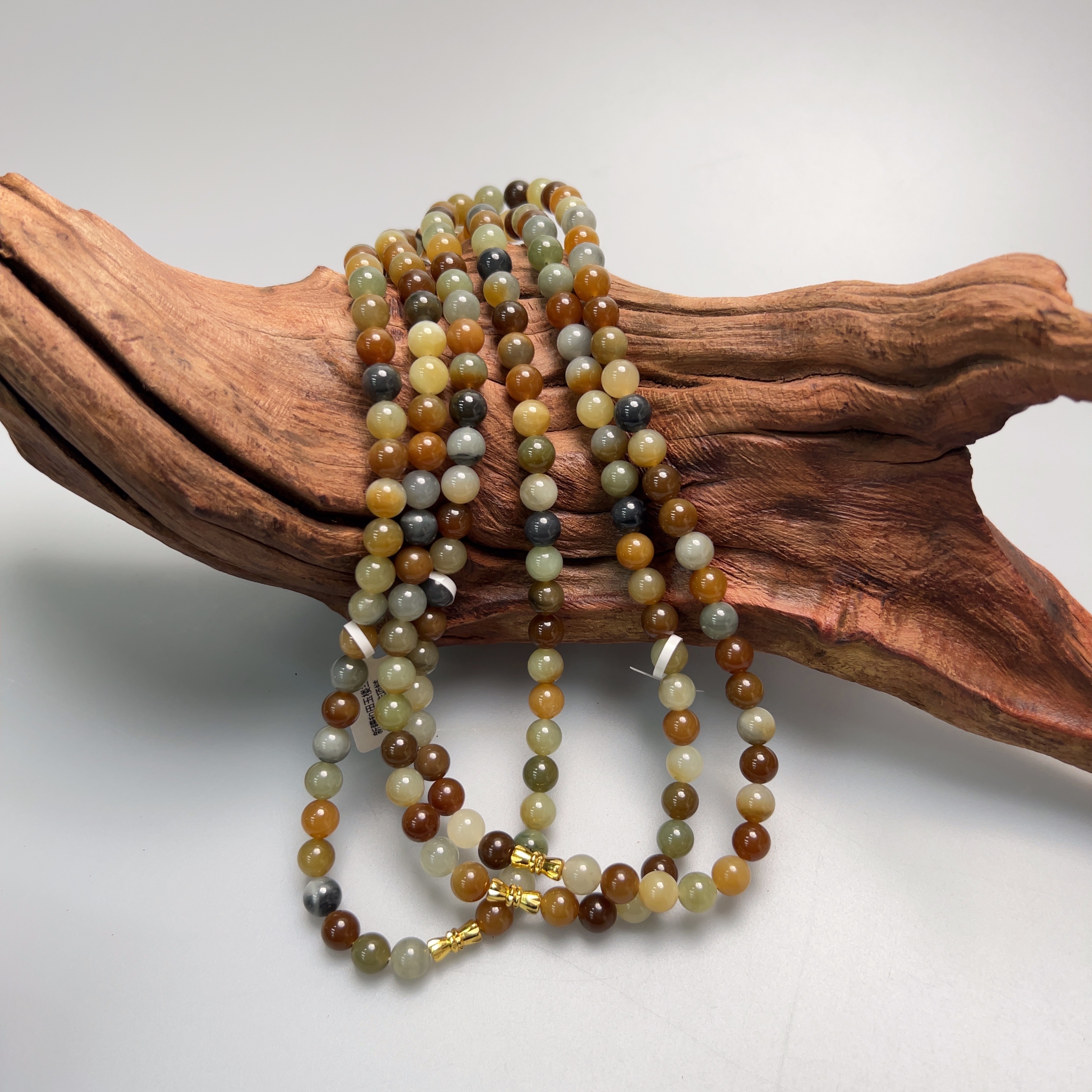 新疆和田玉楼兰三色圆珠项链8mm（多样性发一）