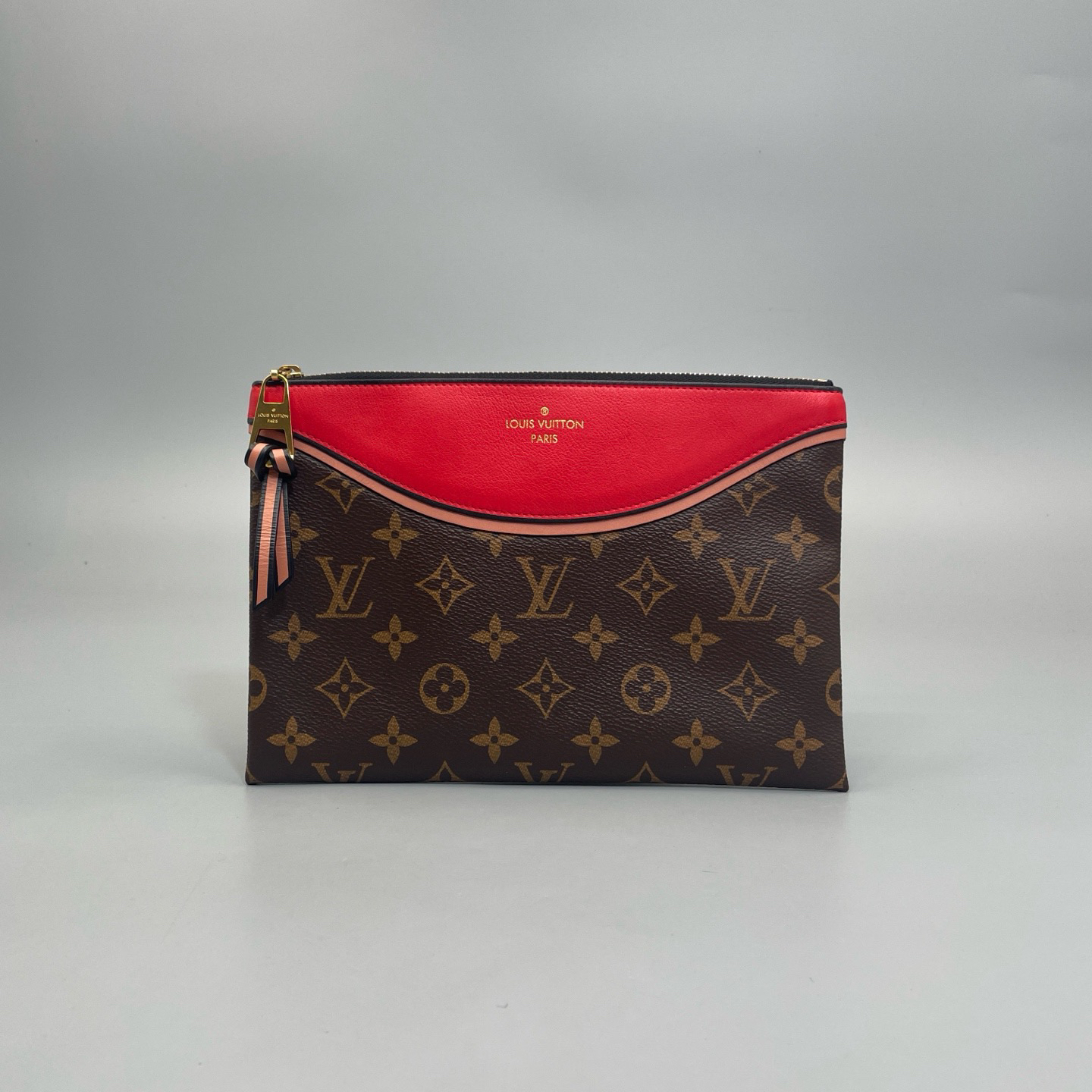 95新 LouisVuitton/路易威登 拼皮手拿包 19年 尺寸23*16 A3817