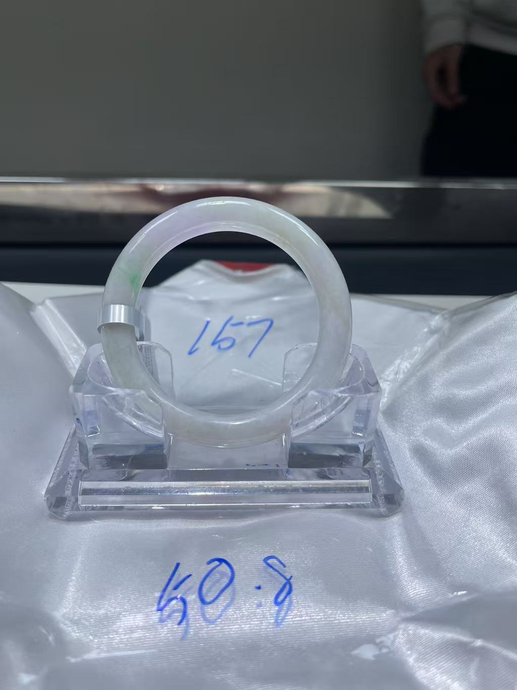 毛货手镯需精细抛光/157