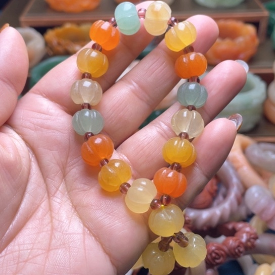 【闪购商品】石英质玉手镯未镶嵌