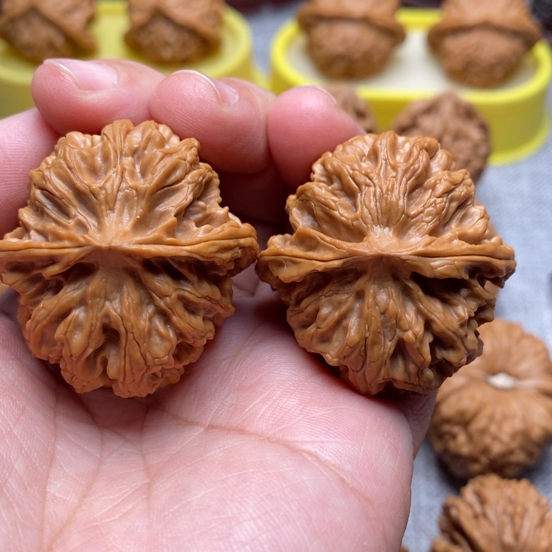 文玩核桃把件39全品肉球苹果园