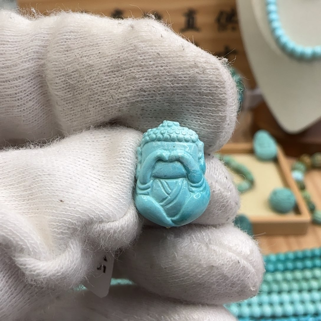 绿松石未镶嵌X 106   高瓷蓝不看佛卡14+