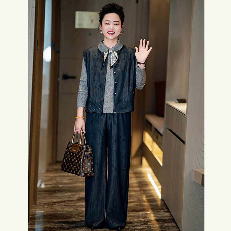 妈妈装印花拼接马甲长裤复古时尚中老年女装外套春秋气质两件套女