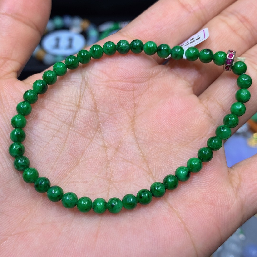 翡翠未镶嵌颈饰翡翠4+