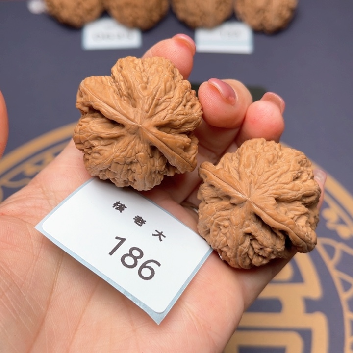 文玩核桃把件40大粗筋 186