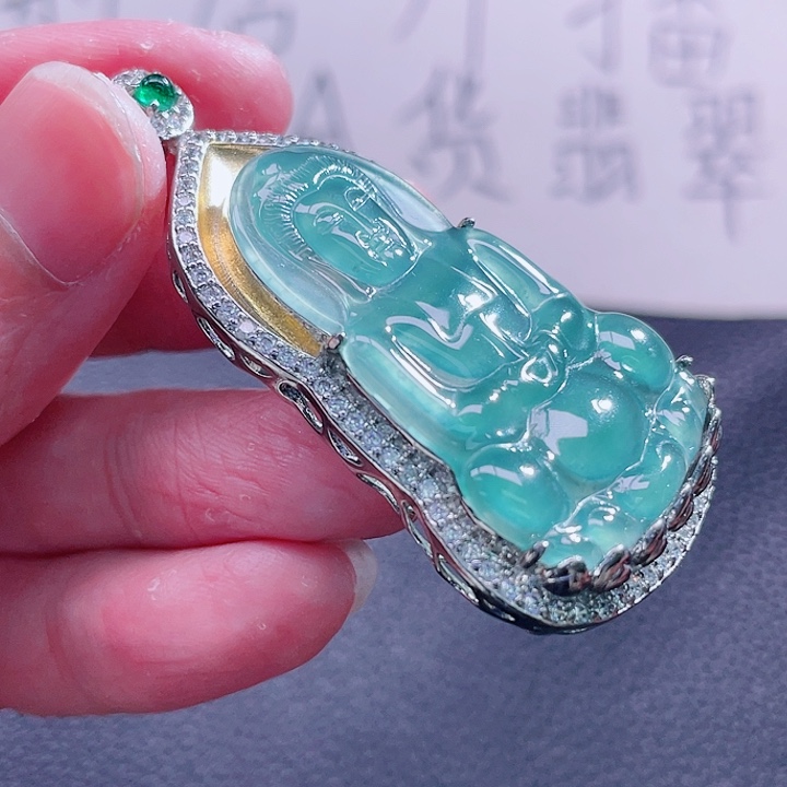 翡翠颈饰未镶嵌99999999