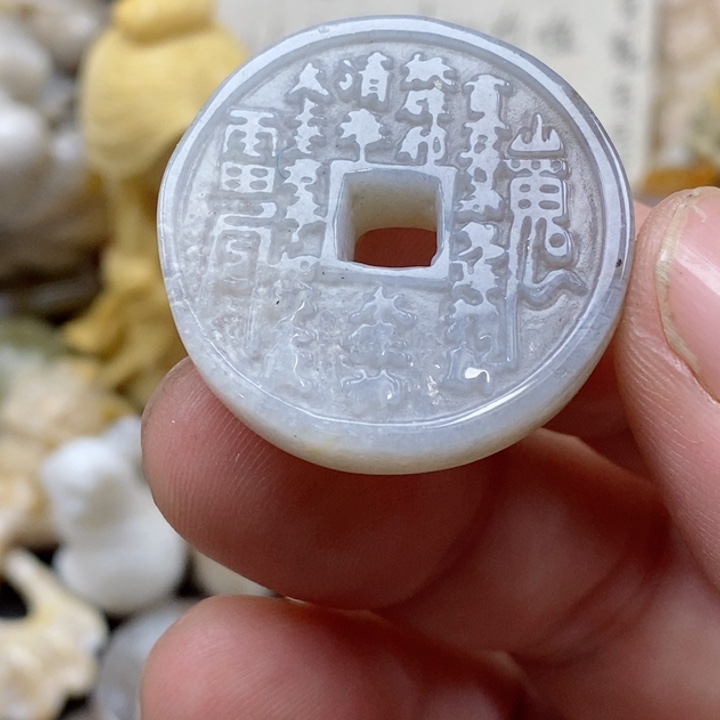 颈饰未镶嵌硅化珊瑚（珊瑚玉）有瑕 小