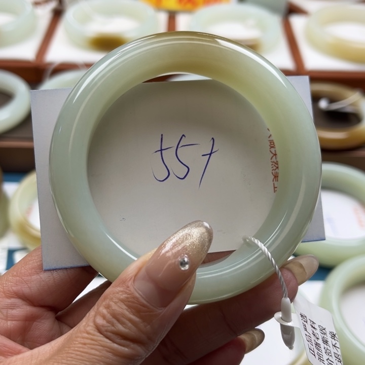 和田玉手镯未镶嵌繁*