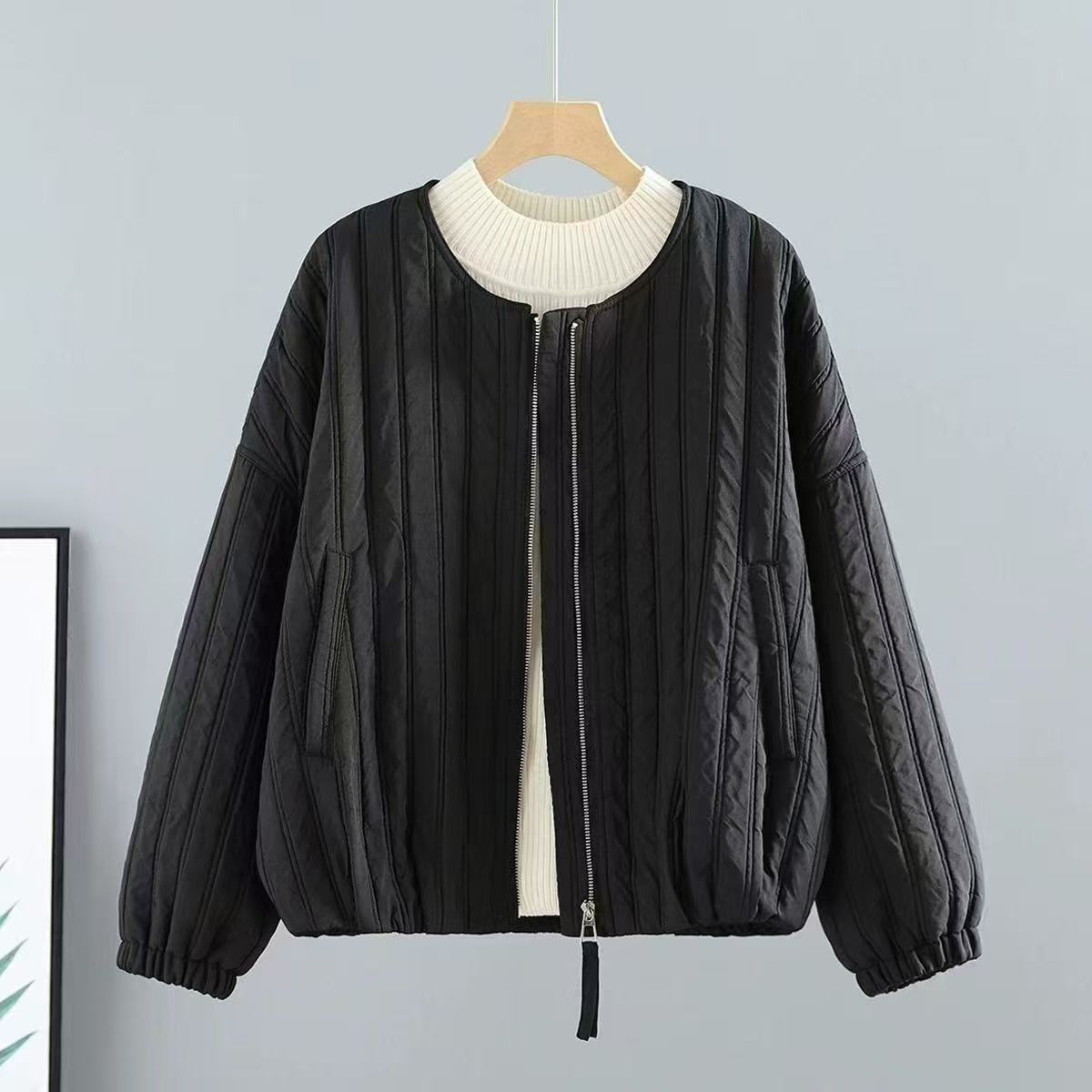 设计感小众简约褶皱圆领轻薄短款棉服外套女秋冬新款时尚保暖棉衣