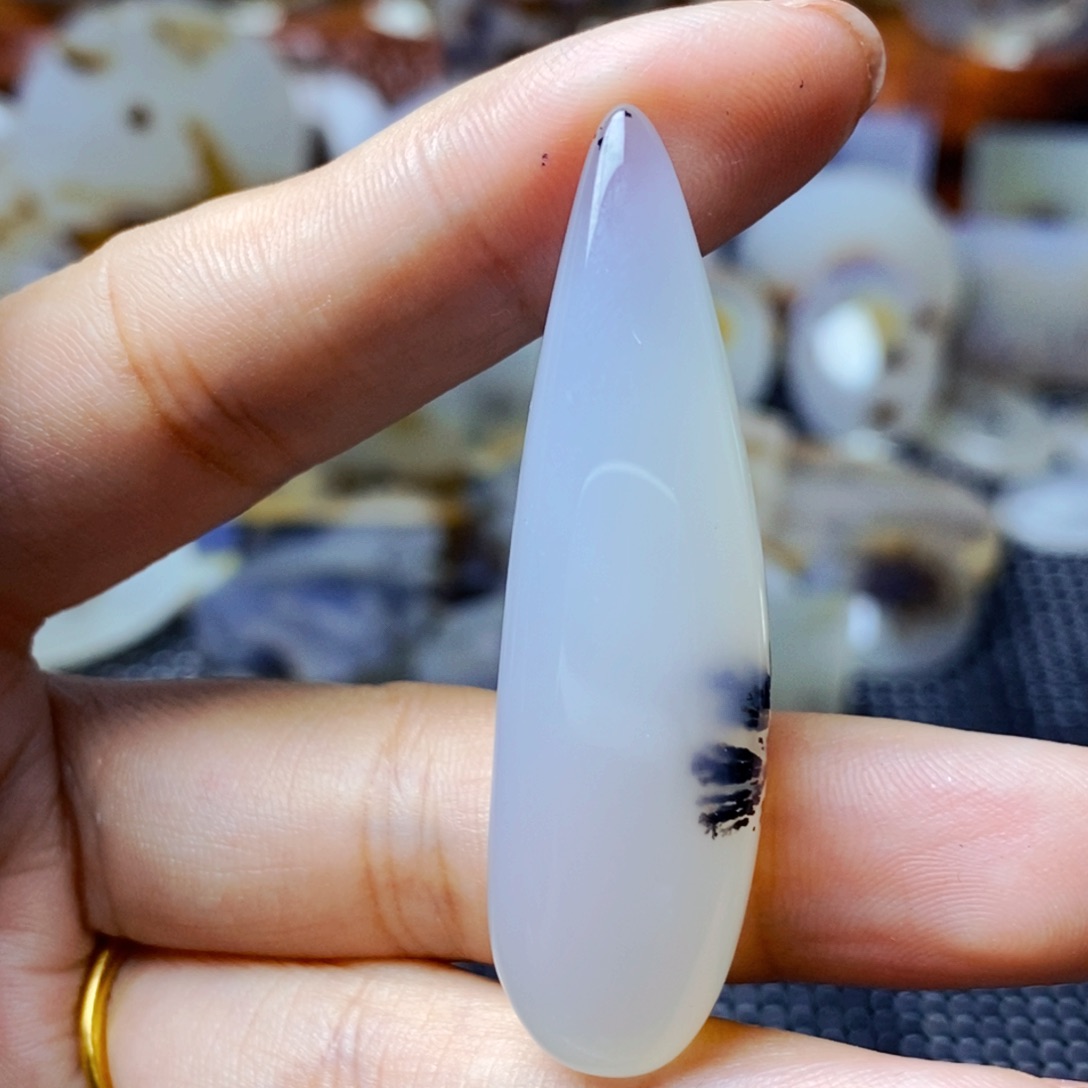 玛瑙/玉髓未镶嵌珠宝半成品