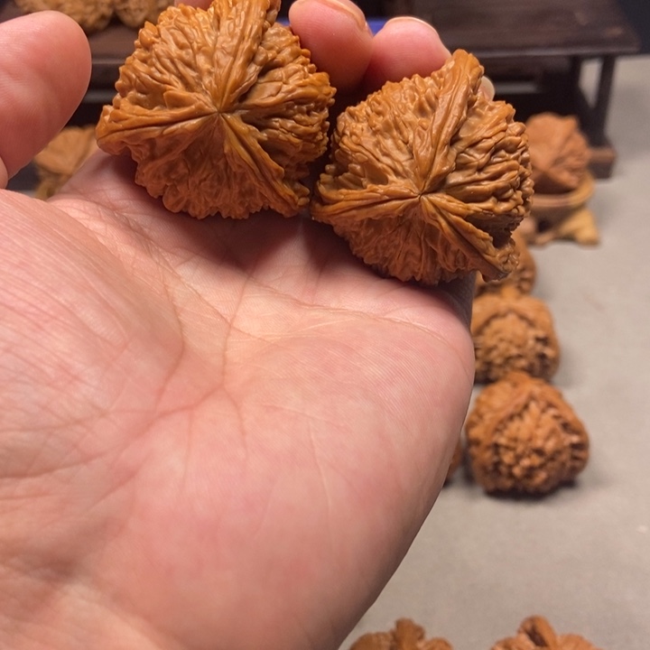 夏***i把件文玩核桃43拼接