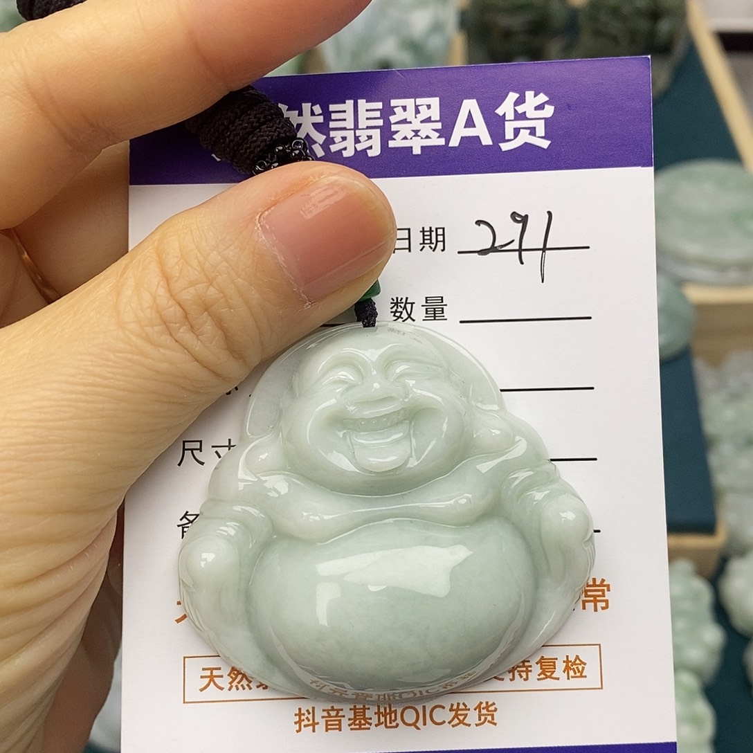 翡翠未镶嵌颈饰佛公