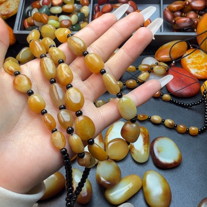 用***6和田玉未镶嵌颈饰