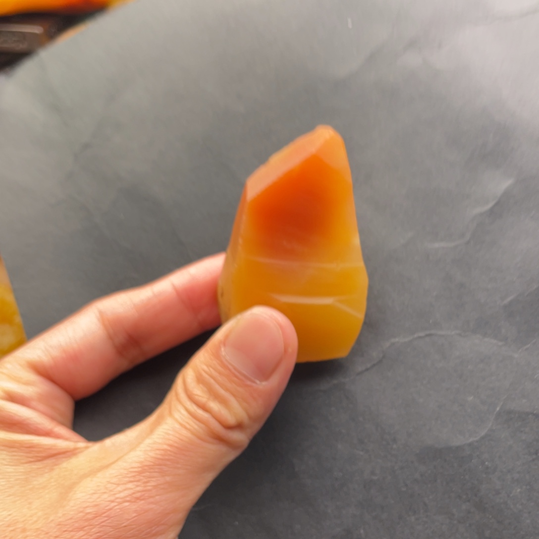 石英质玉黄蜡石料子未镶嵌旭***哥