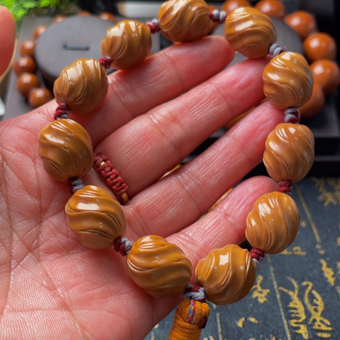 留***余吊坠橄榄核橄榄1.5