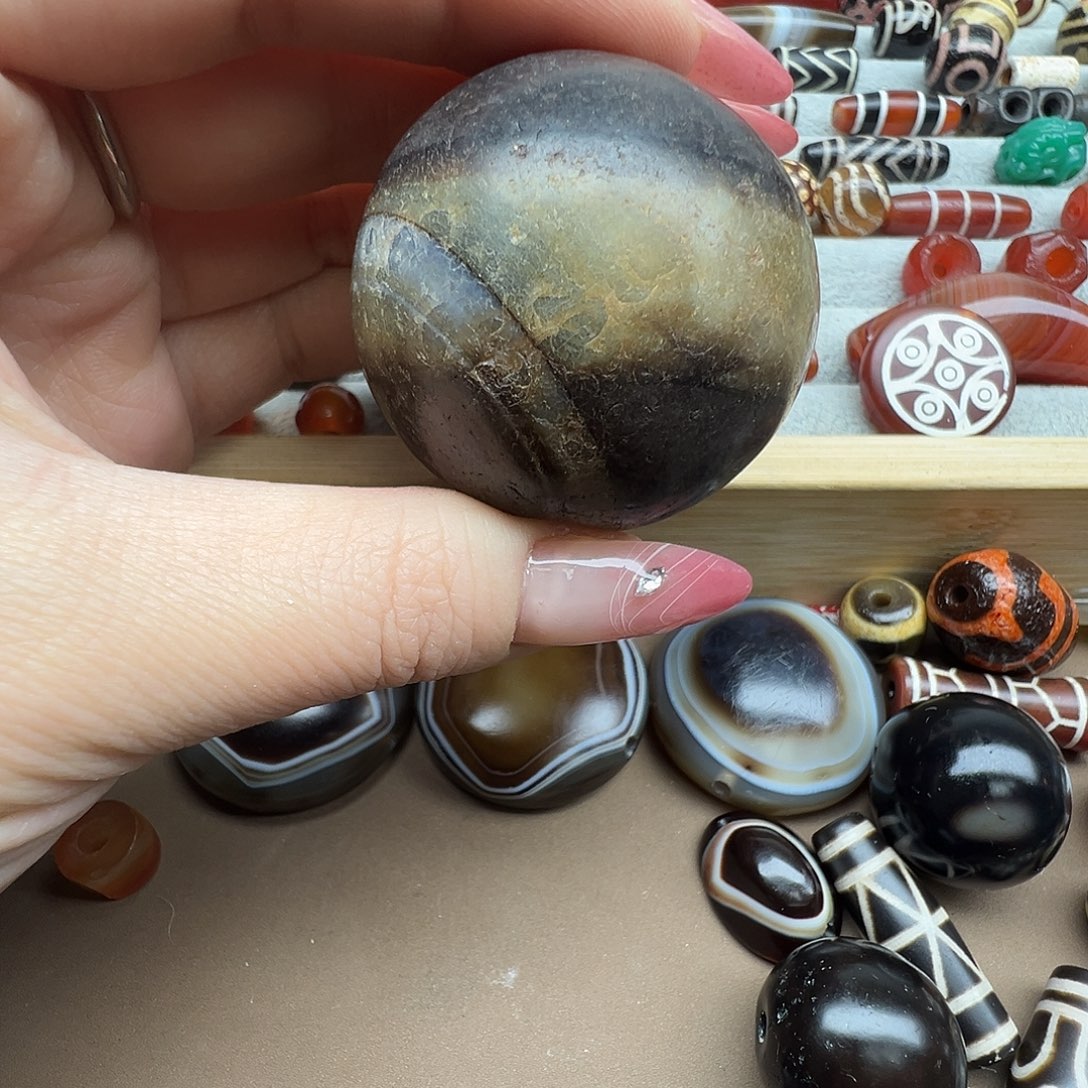 玛瑙/玉髓未镶嵌珠宝半成品