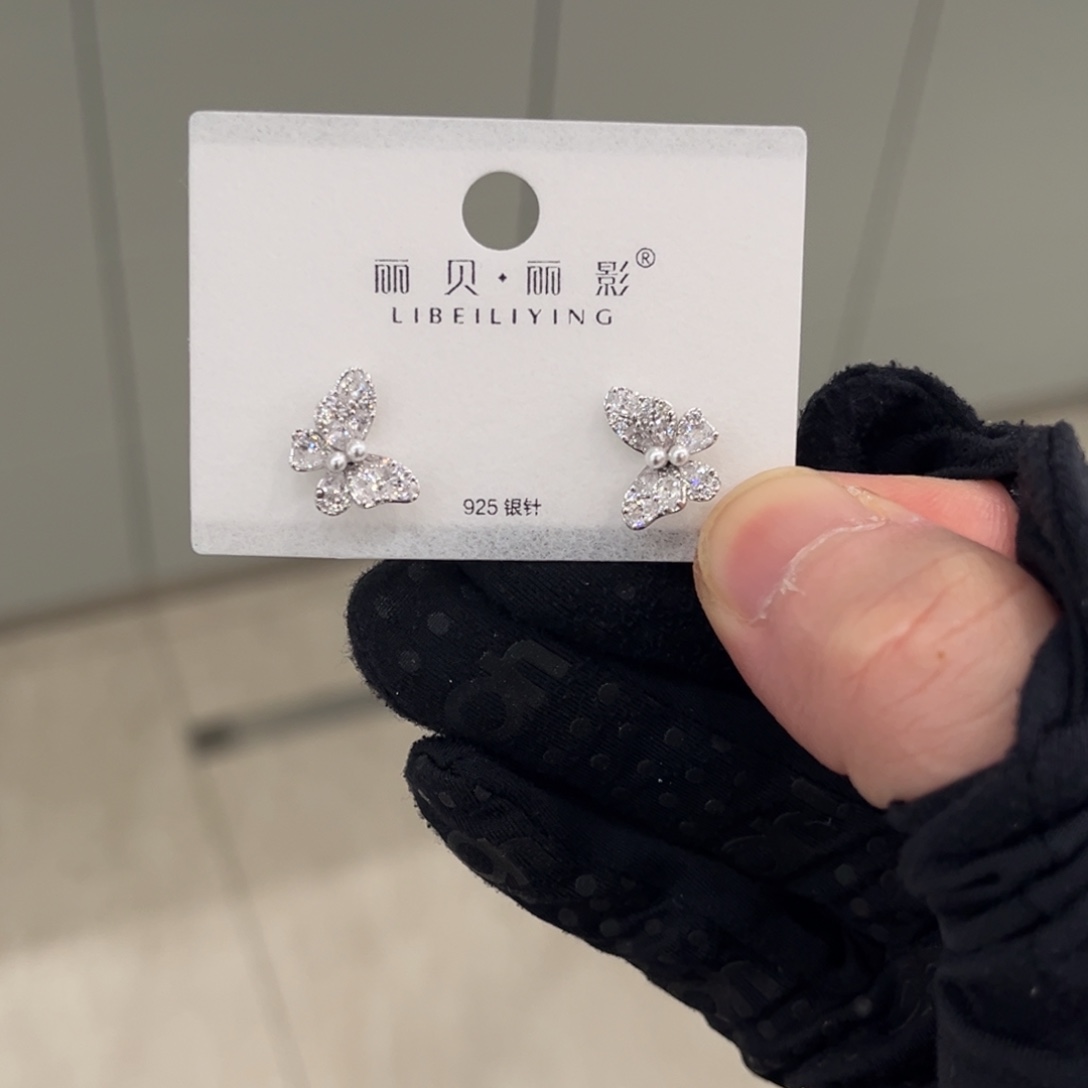 铜合金合成立方氧化锆925银新款小米珠蝴蝶耳钉