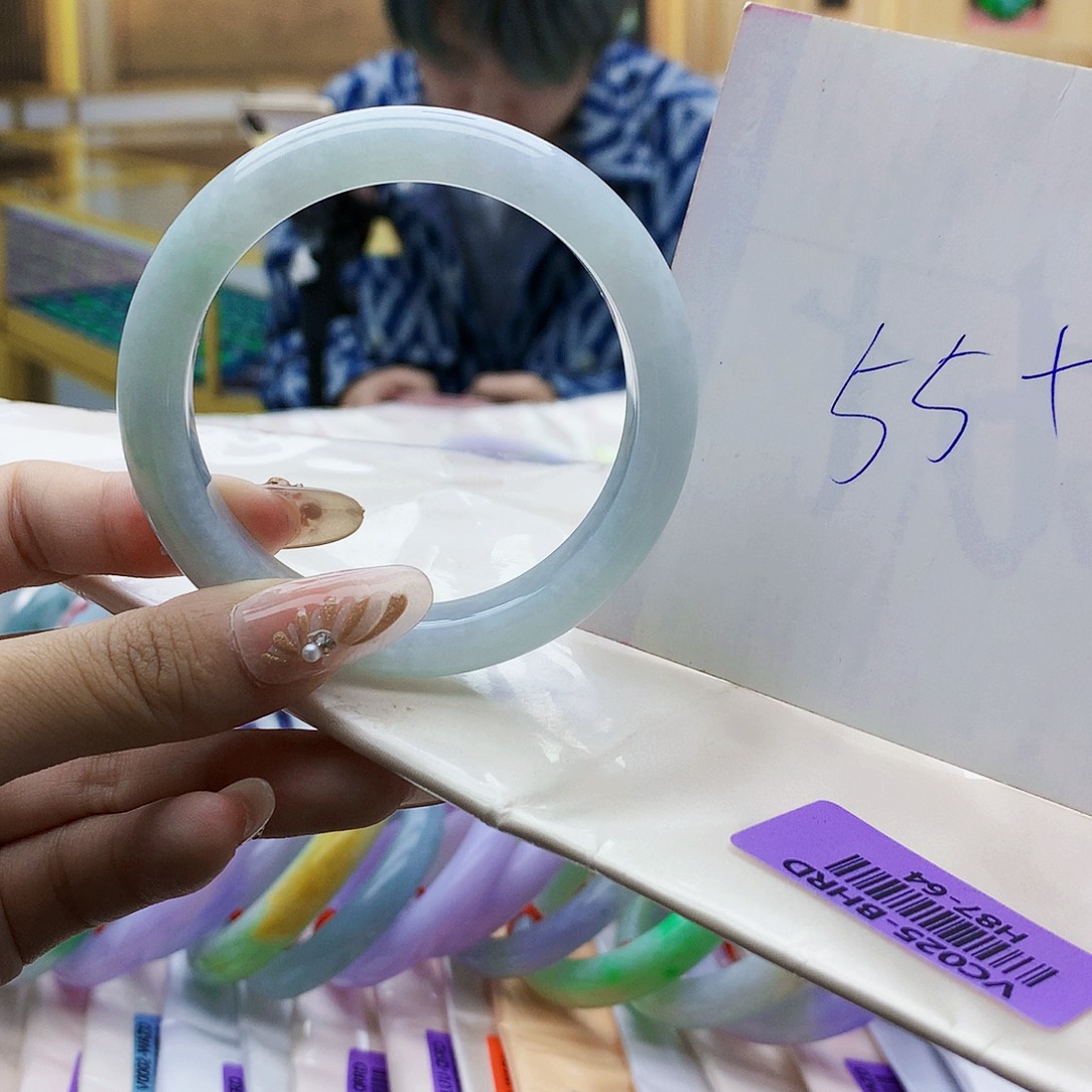 翡翠未镶嵌手镯bhh