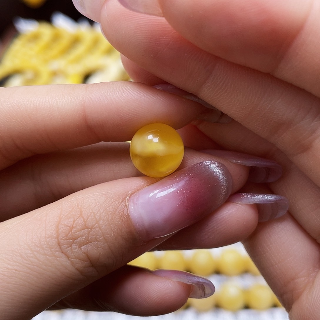 蜜蜡裸石未镶嵌圆珠10.9mm福利