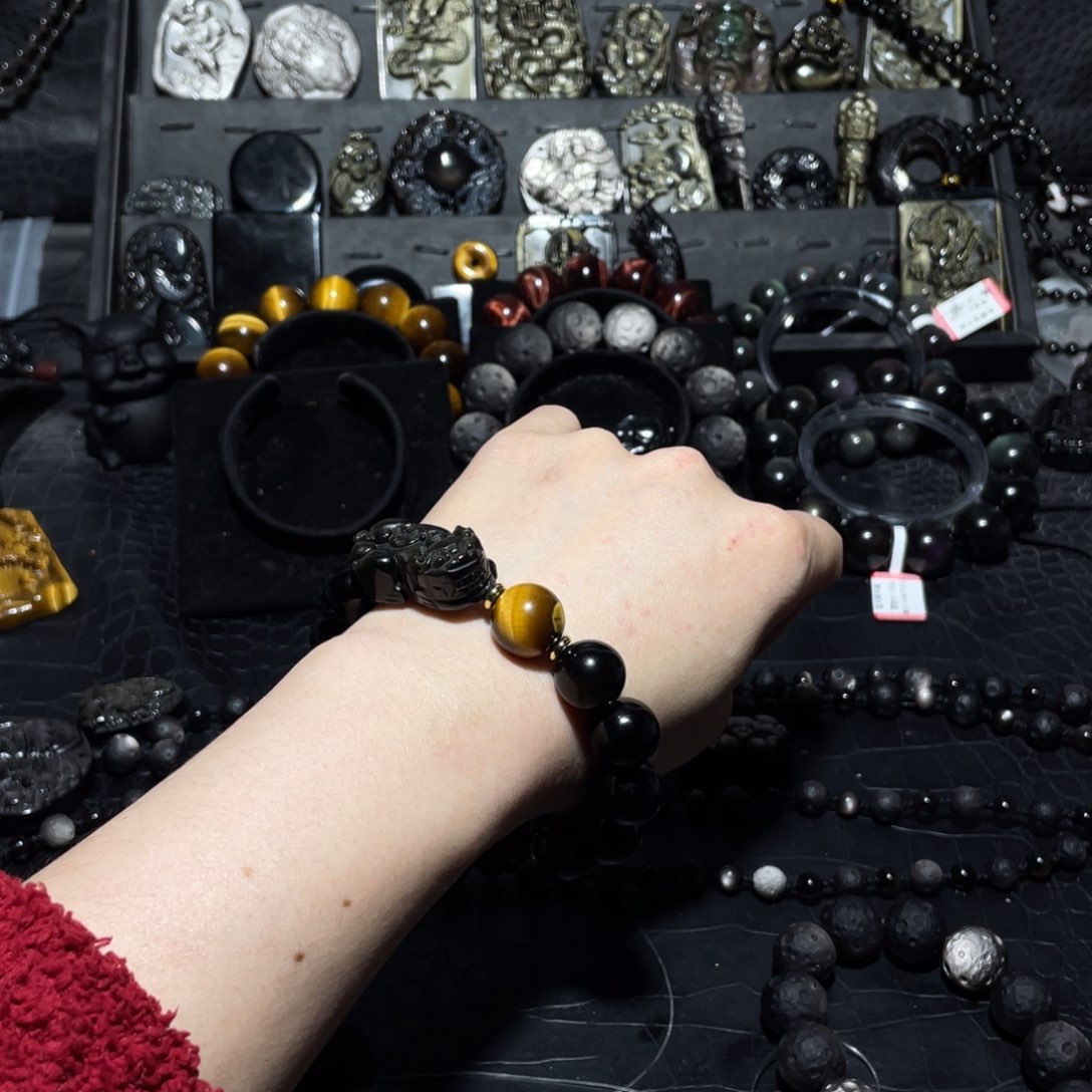 黑曜岩手链未镶嵌还***?