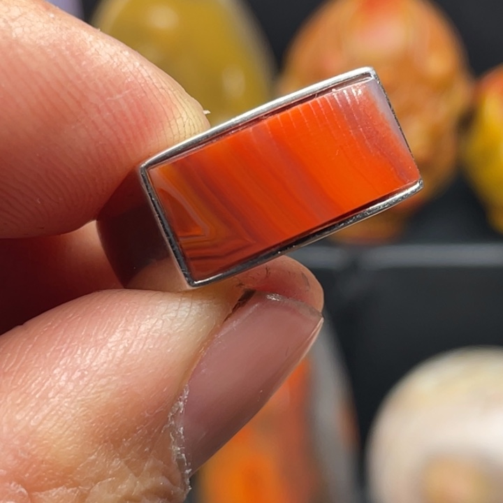 珠***悦玛瑙/玉髓未镶嵌颈饰