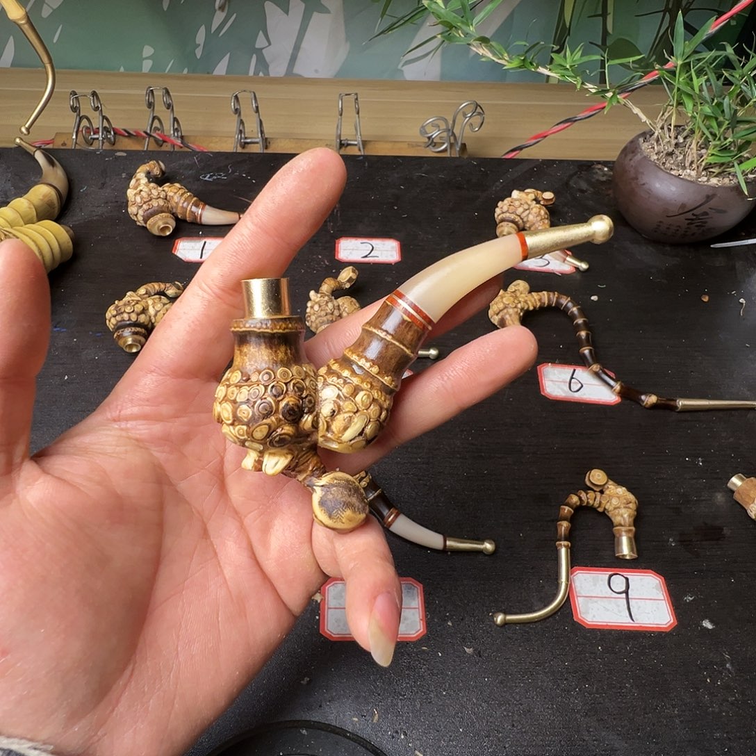 平***哥大叶紫檀（黑酸枝木类）