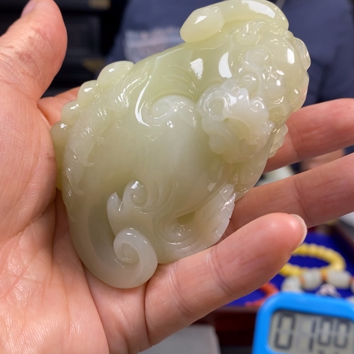 军***4和田玉未镶嵌颈饰