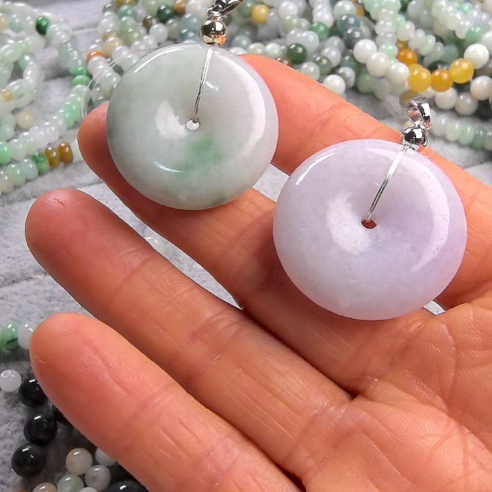 翡翠颈饰未镶嵌吊坠