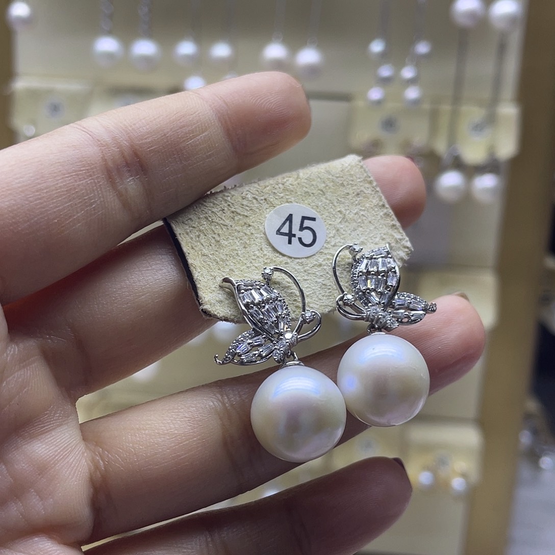 银S925镶嵌耳饰淡水珍珠
