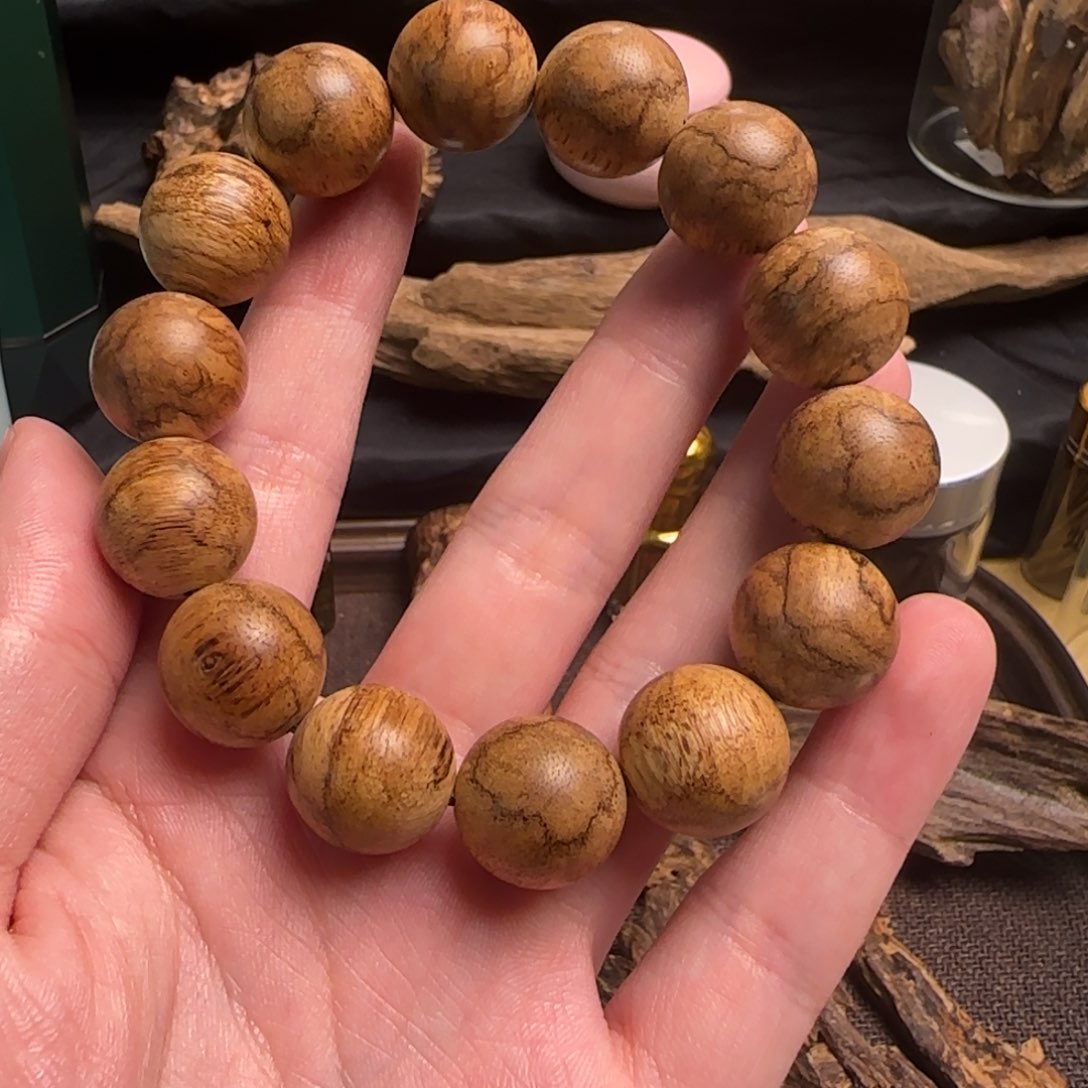 顺**然文莱单圈沉香沉香18.7克