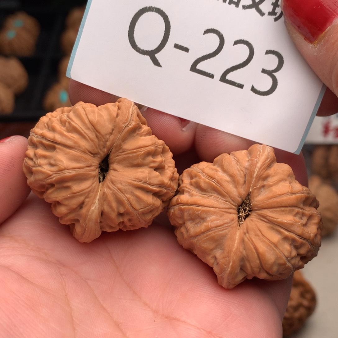 文玩核桃把件39元宝………