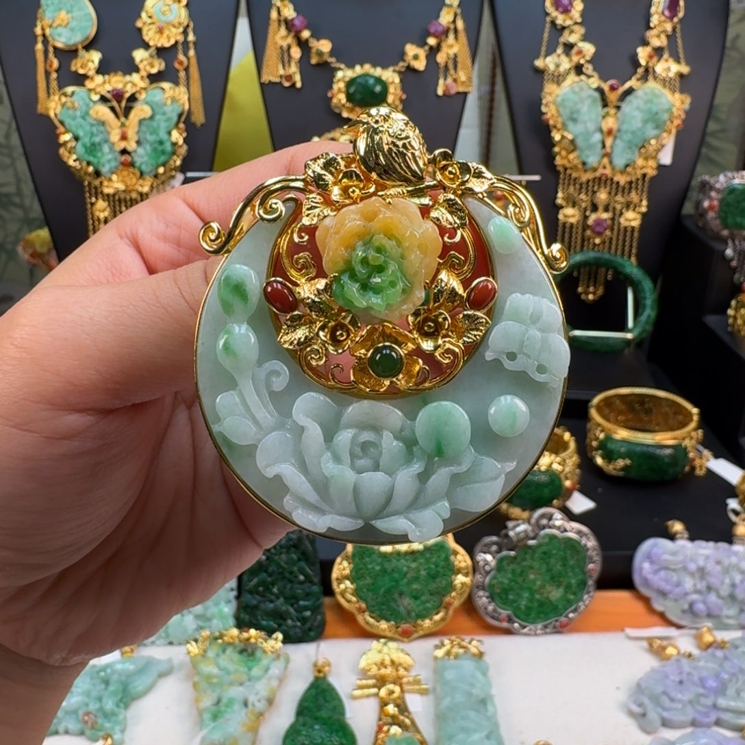 翡翠银S925镀金镶嵌颈饰吊坠 炸价