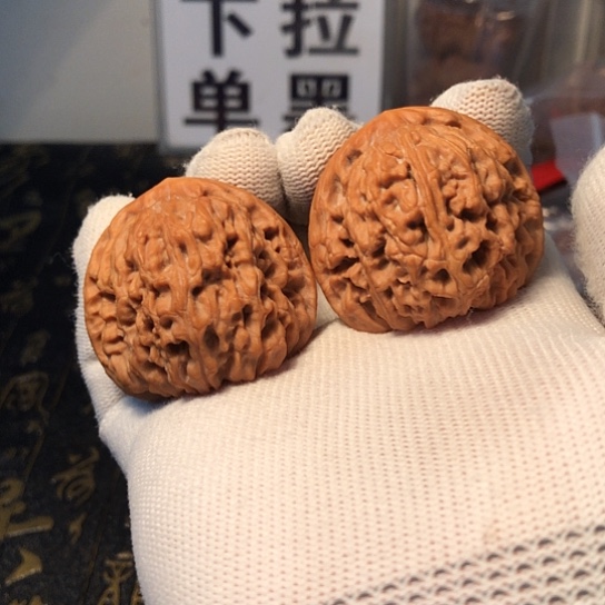 文玩核桃把件三角疆41mm