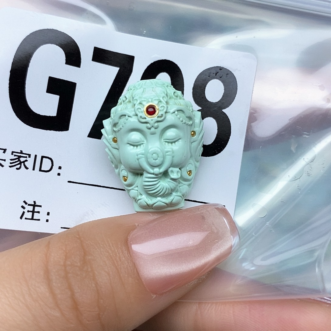 绿松石配饰未镶嵌